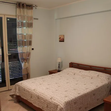Holiday home Eleonora *